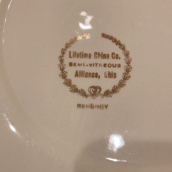 4 dinner plates Knowles (Edwin) regency pattern by Lifetime China Co. - Picture 4 of 6